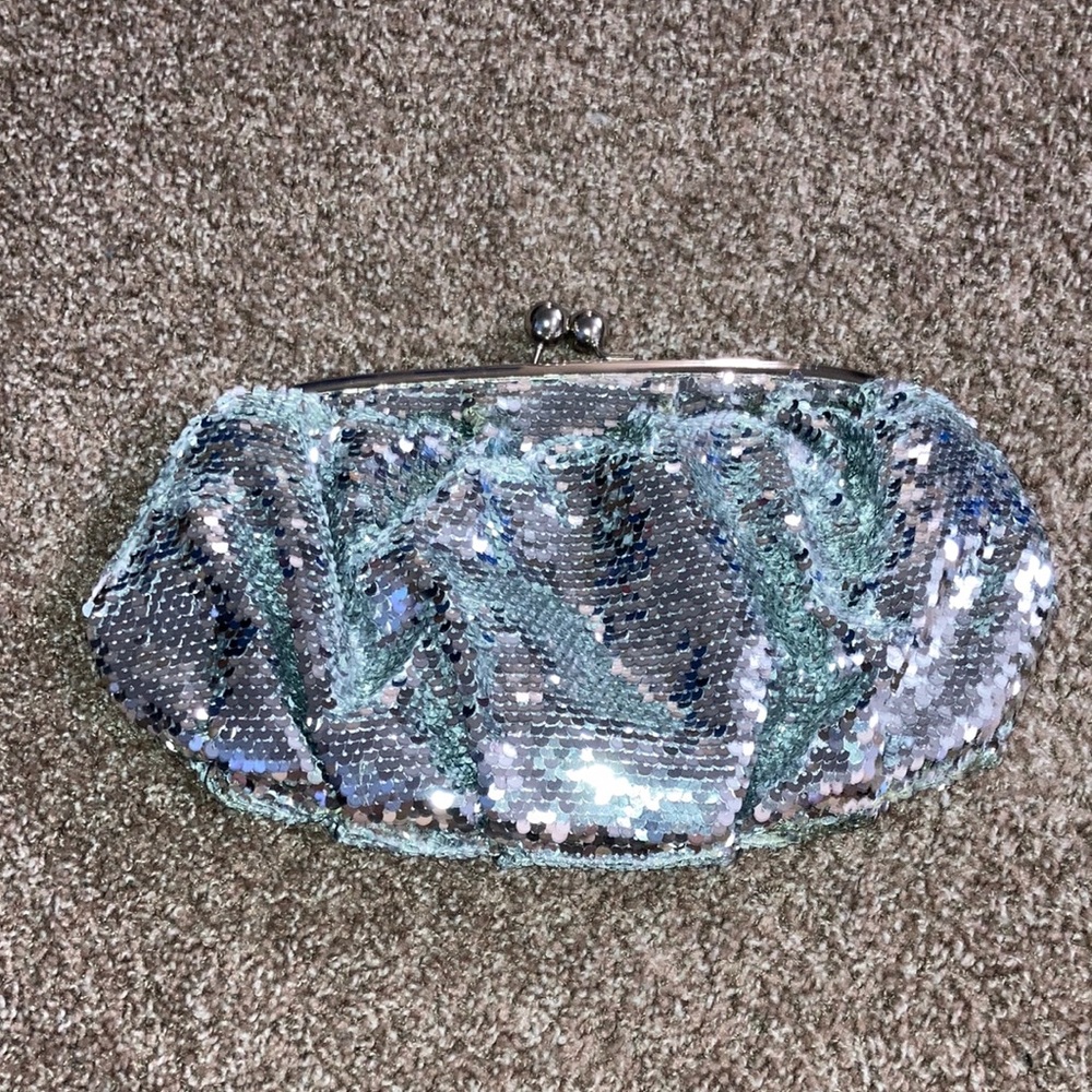 Glamorous Limited Edition Silver Sequined Clutch